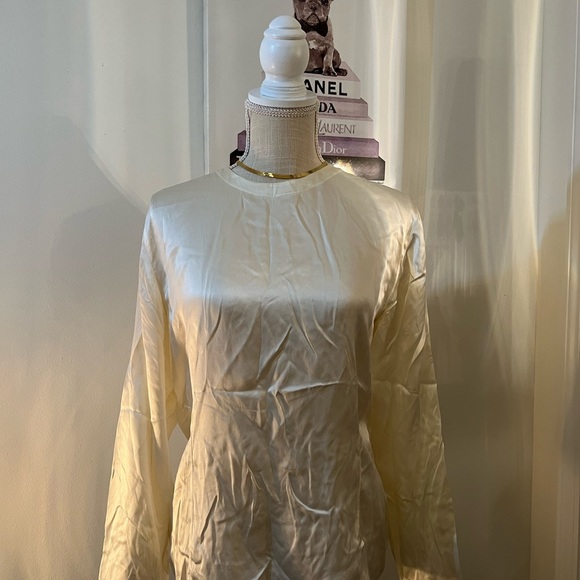 100% Silk Ivory Cream Blouse Size S - Picture 1 of 3